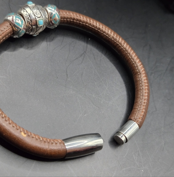 Brighton Brown Leather Bracelet w/ Silver Tone Turquoise Beads | Magnetic Clasp - Picture 5 of 9
